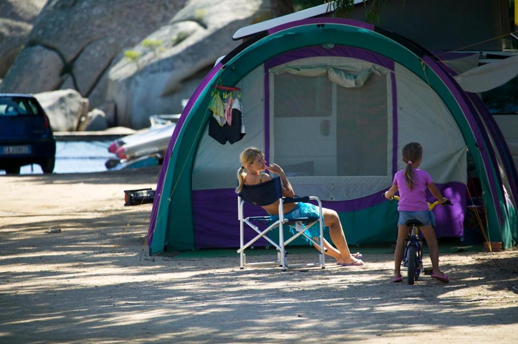 Hotel Camping Baia Saraceno Palau Exterior foto